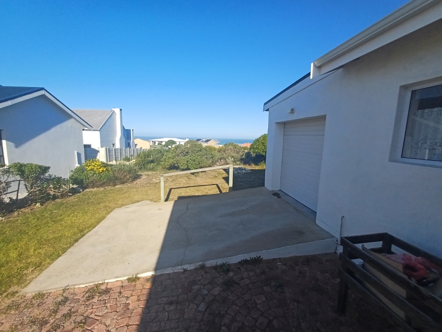 To Let 2 Bedroom Property for Rent in Oceanview Heights Western Cape